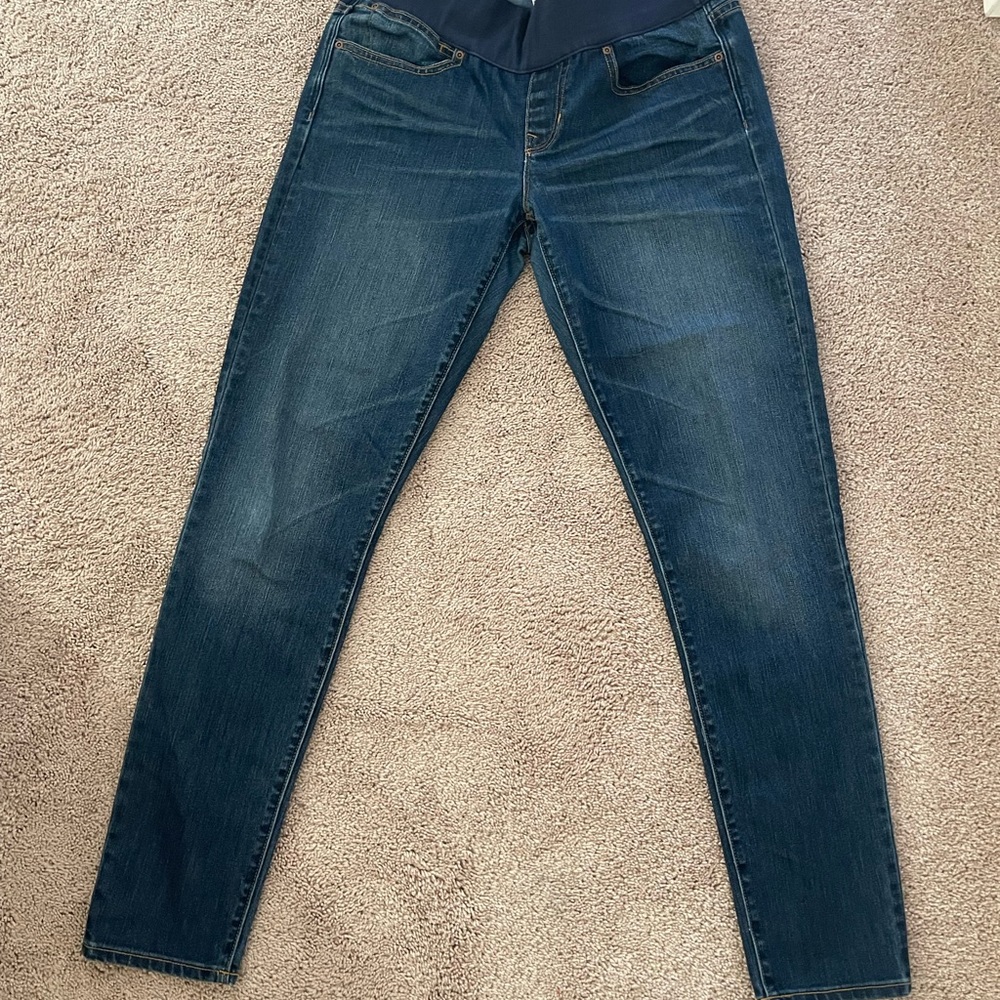 Maternity skinny jeans